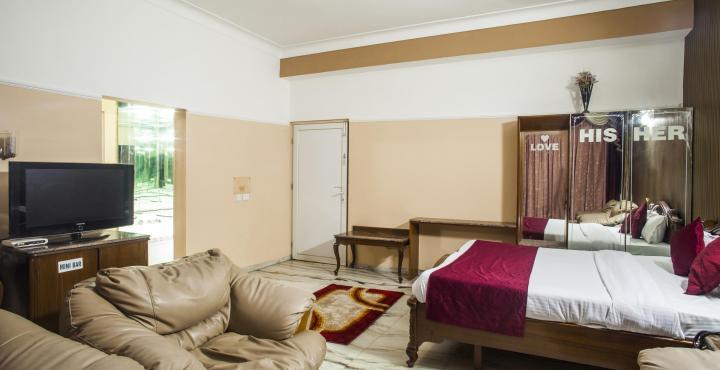 Sarao Hotel Mohali エクステリア 写真